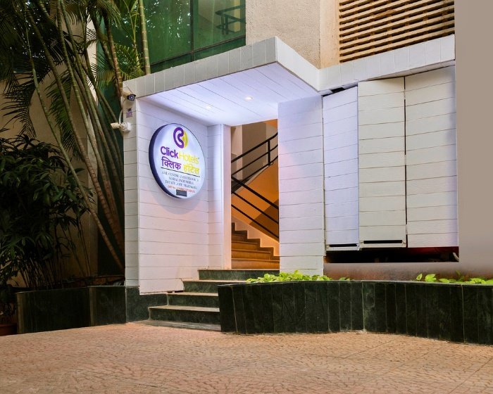 Click Hotel Andheri MIDC - Entrance