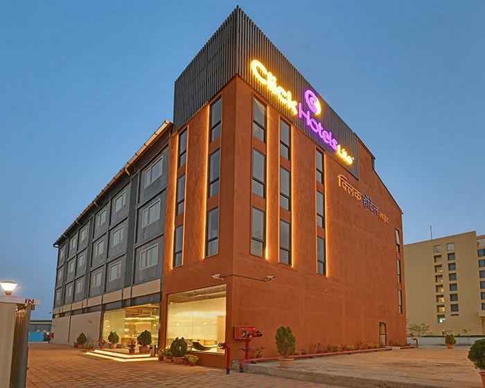 Click Hotel Lite Chakan